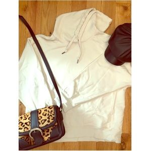 UNIQLO  cropped hoodie